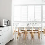 Heart Of Tel-Aviv Spacious Stay By Sea N\' Rent