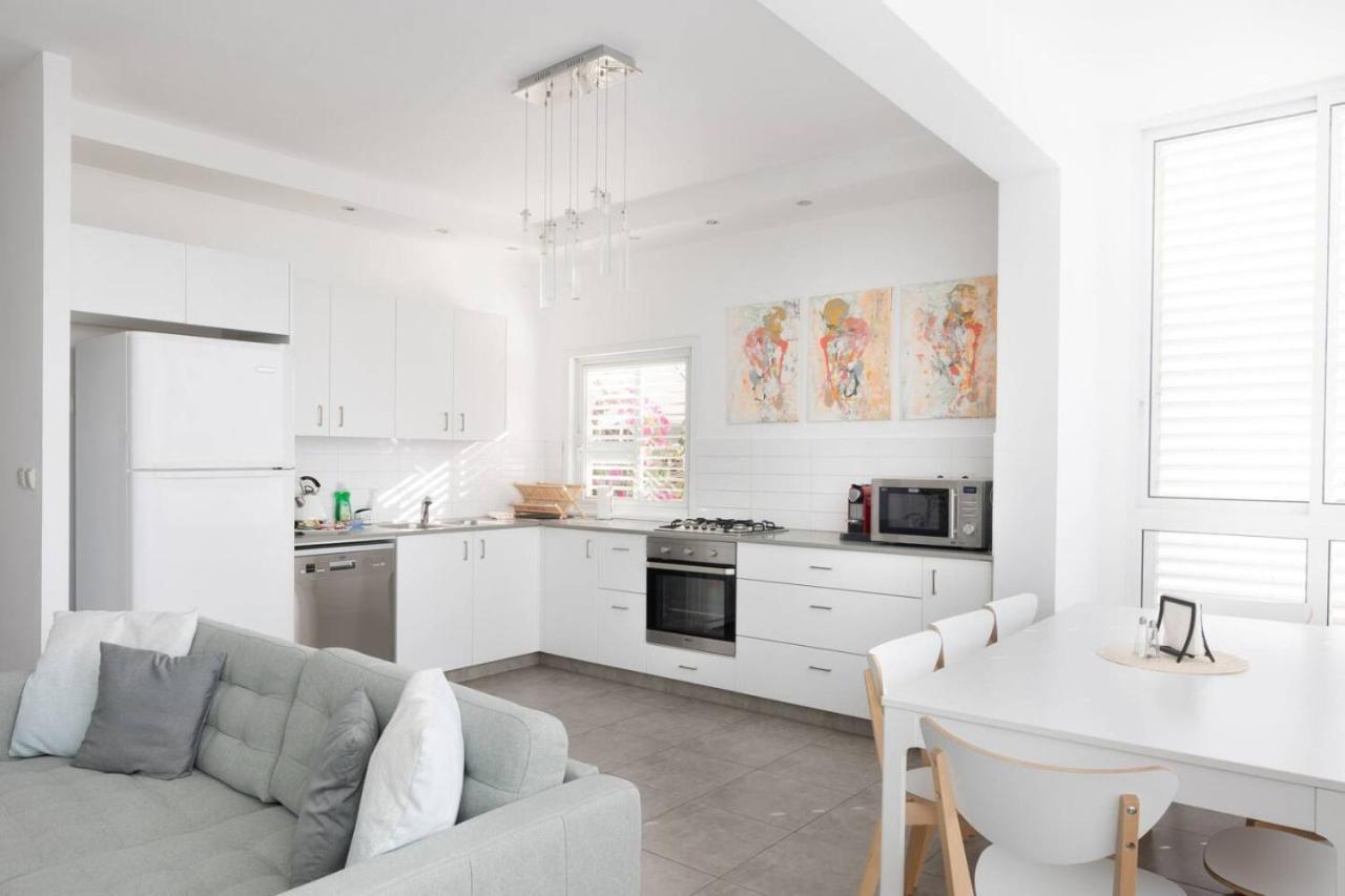 Heart Of Spacious By Sea N' Rent * Tel Aviv