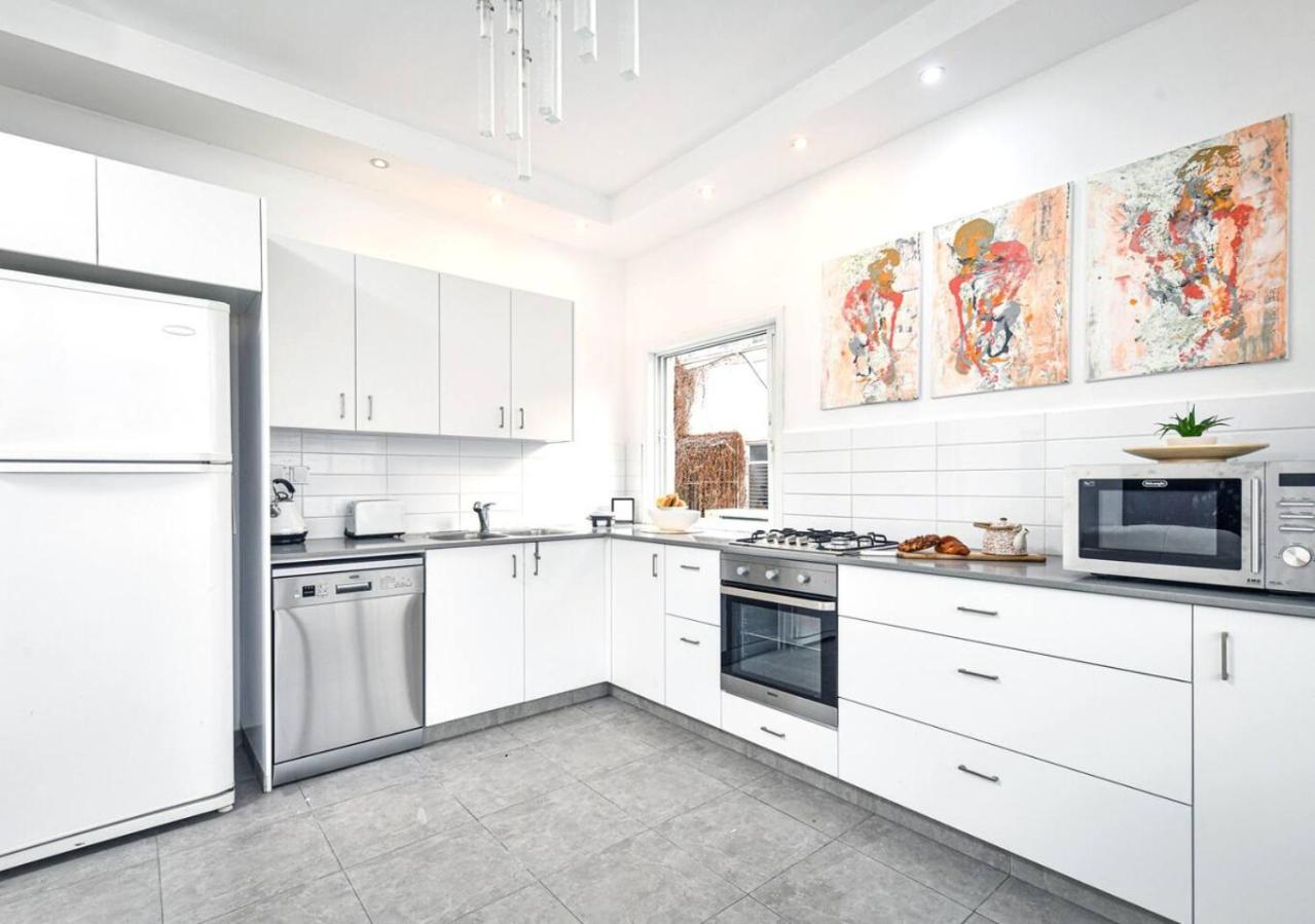 Heart Of Spacious By Sea N' Rent * Tel Aviv